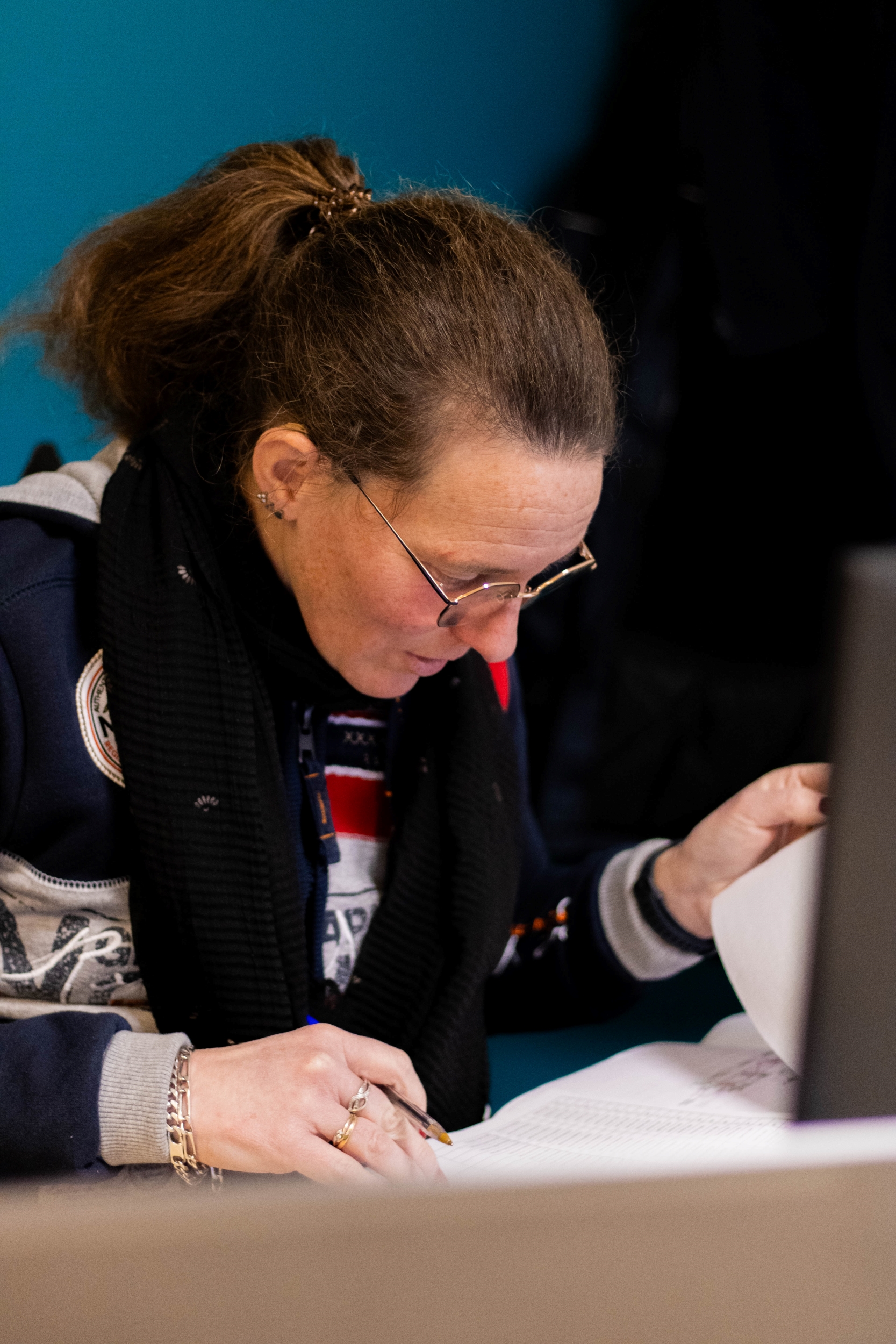 Une employée de Santerne Clermont-Ferrand